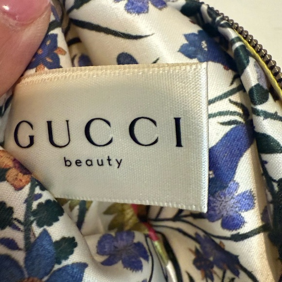 Gucci Shimmering Yellow Cosmetic Case - Picture 6 of 7